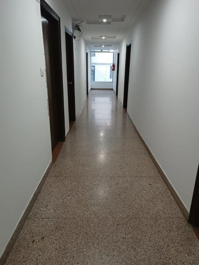 Hotel Airport Aditya Inn Új-Delhi Kültér fotó