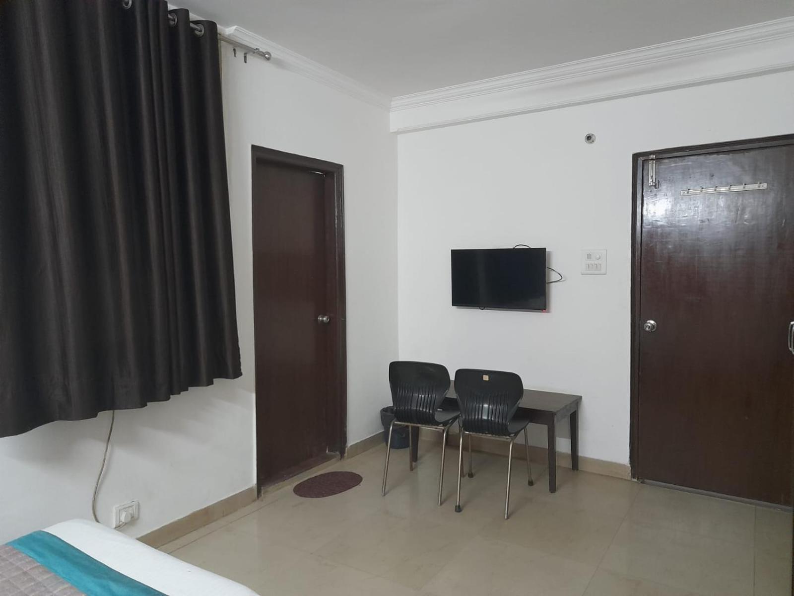 Hotel Airport Aditya Inn Új-Delhi Kültér fotó