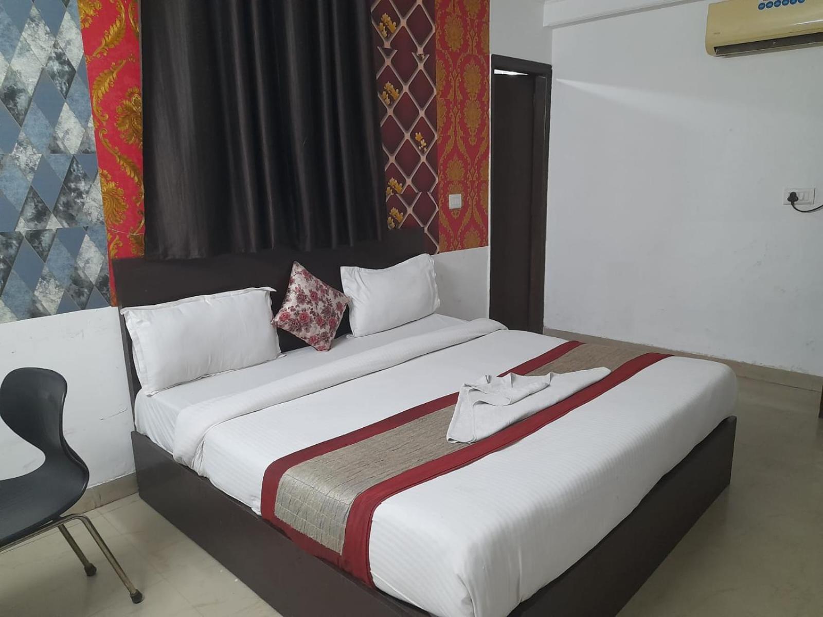 Hotel Airport Aditya Inn Új-Delhi Kültér fotó